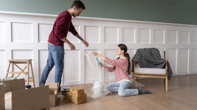 Rénover sans déménager : organisation et astuces pour vivre sur un chantier