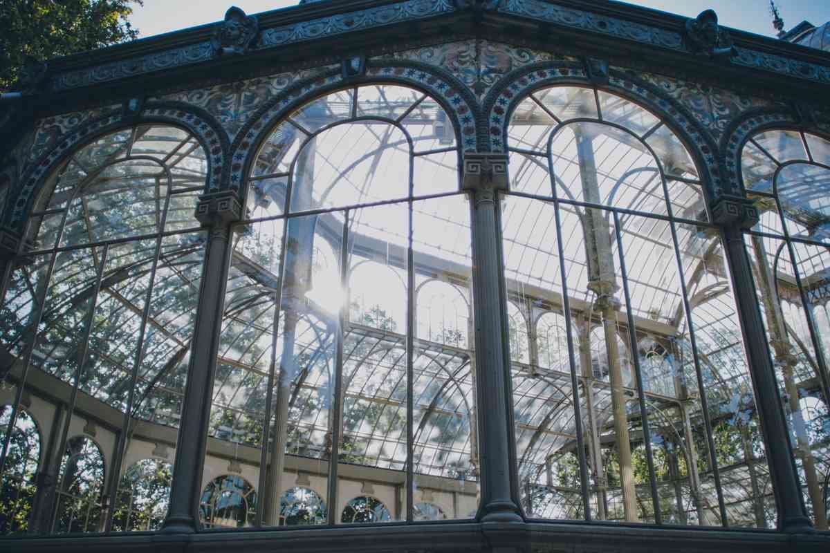 Rénover une véranda de demeure de prestige sans dénaturer la façade